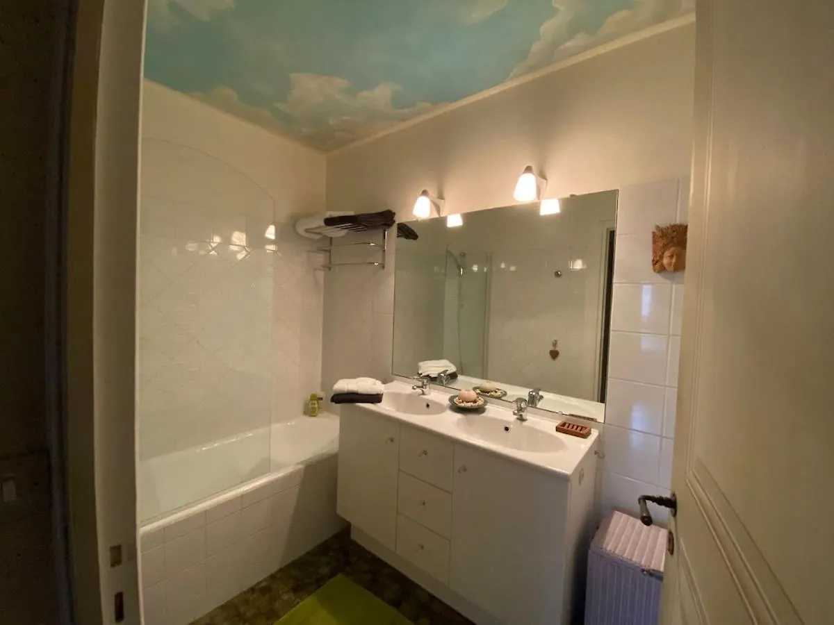 Appartement Chaleureux Au Cours Du 15Eme Paryż 0*,
